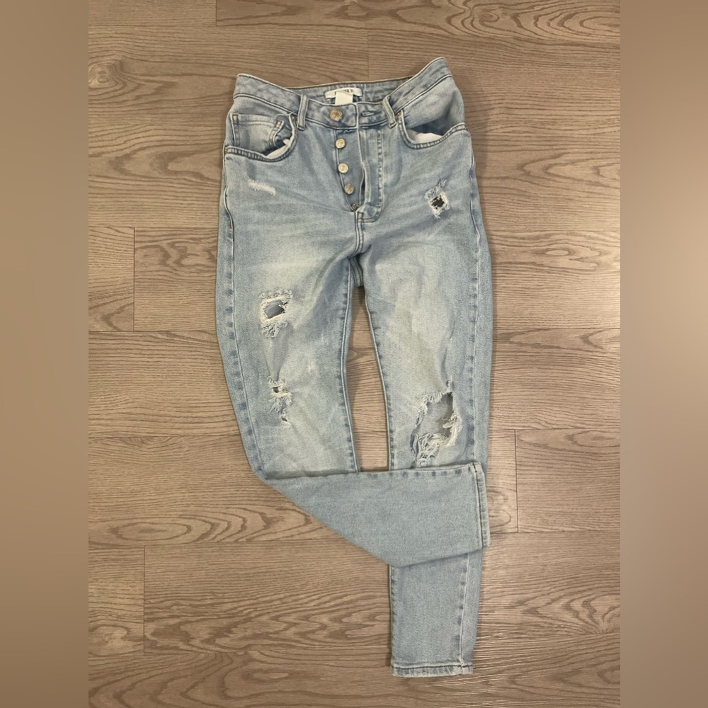 Blue jeans distress
